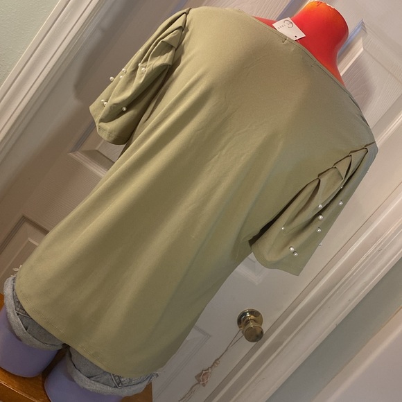 A Love Story Green Pearl Embellished Blouse - Picture 6 of 13